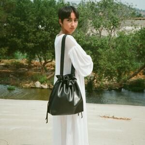 Hozen Sample Cinch Hobo Bag - Black
